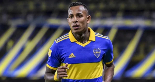 Sebastián Villa en su regreso a Boca Juniors