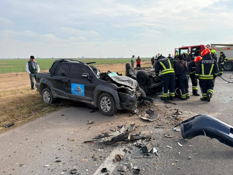 Trágico choque múltiple en San Andrés de Giles: tres muertos y un herido grave