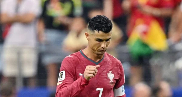 Mikel Merino celebra su gol en el partido entre España y Portugal en el Mundial 2026