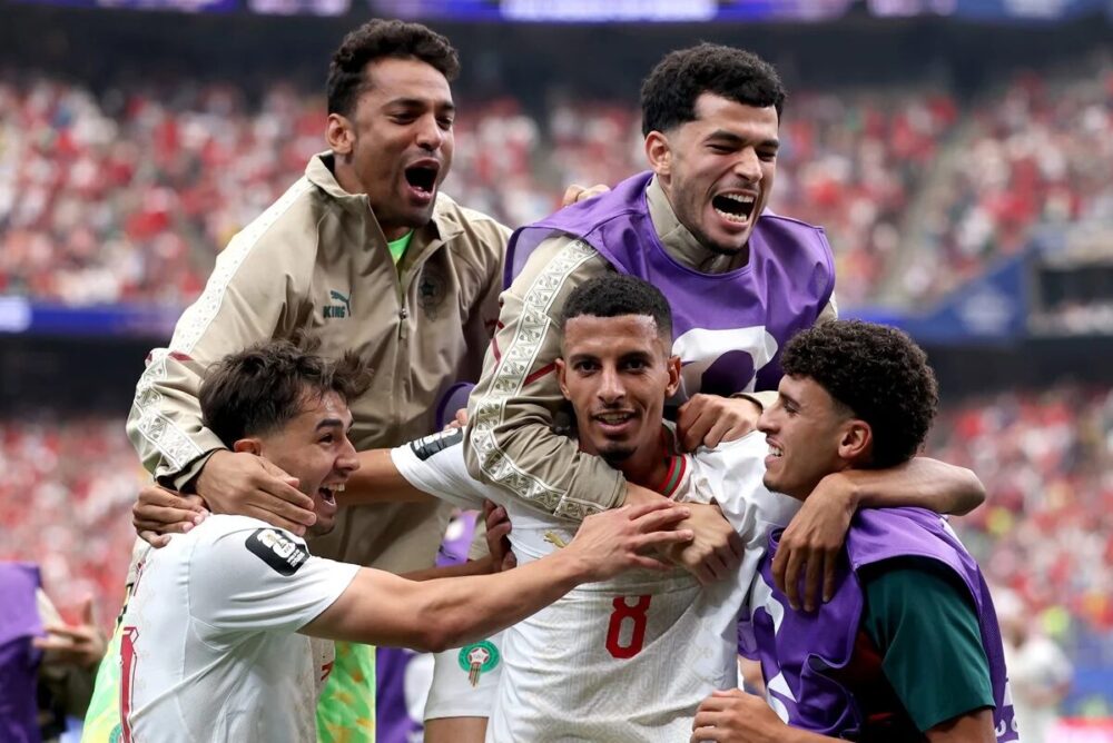 Azzedine Ounahi celebra su gol durante el partido entre Marruecos y Canadá