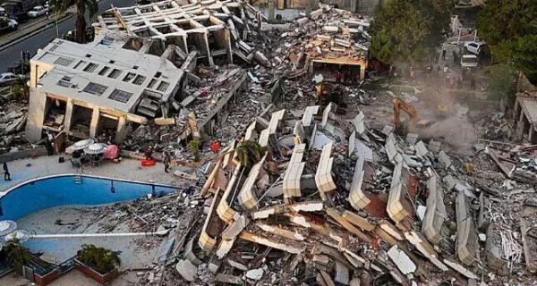 Rescate de cuerpos en Caracas tras el terremoto