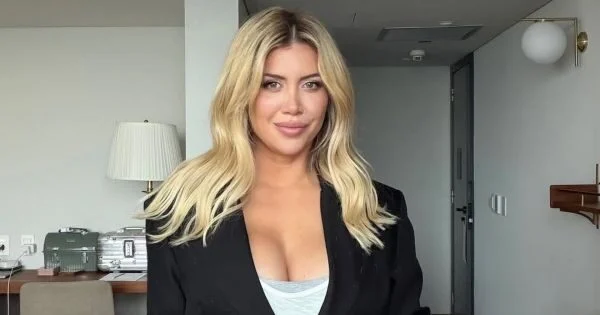 Wanda Nara e hijas en la playa
