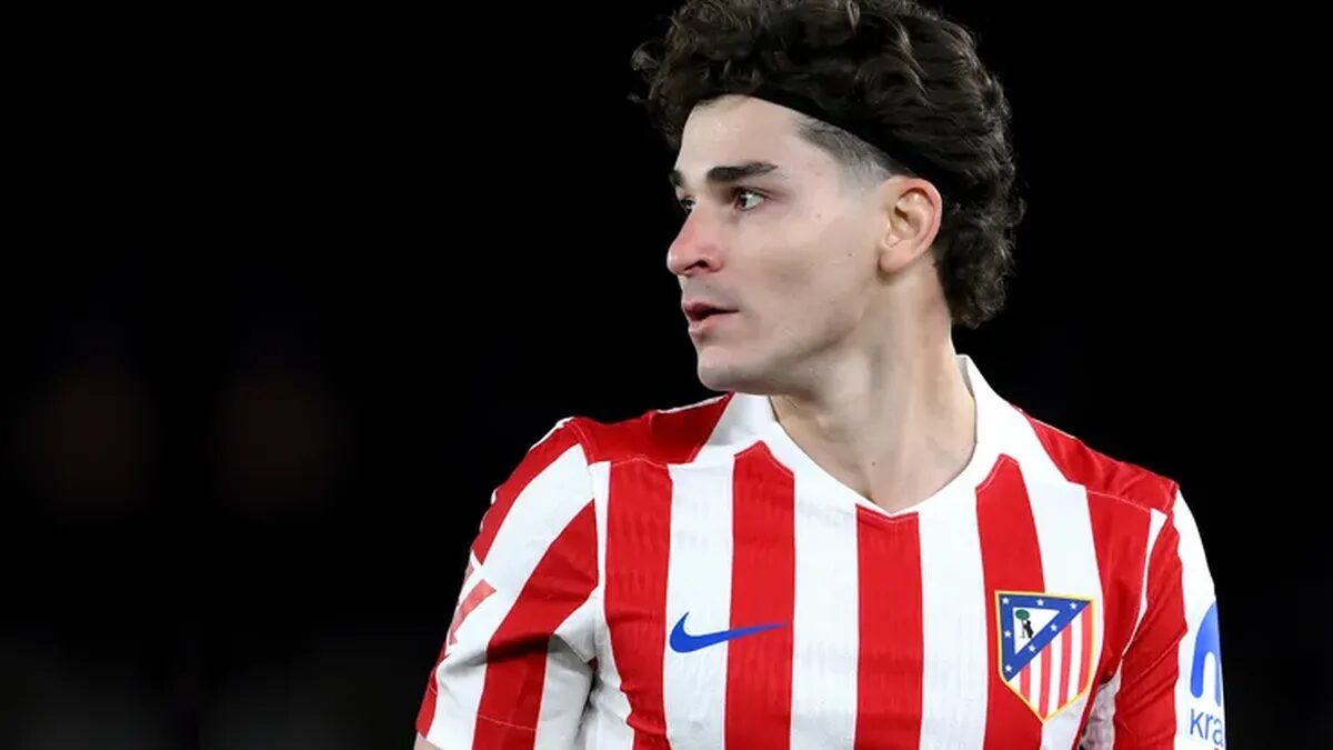 Julián Álvarez en acción