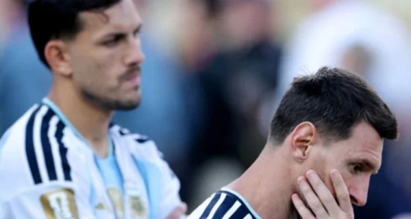 Leandro Paredes y Lionel Messi