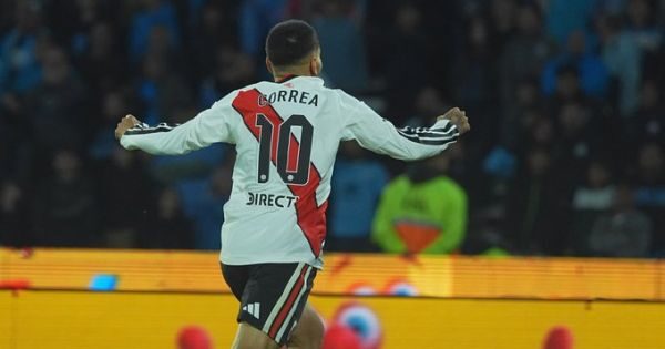 River Plate celebrando un gol contra Belgrano